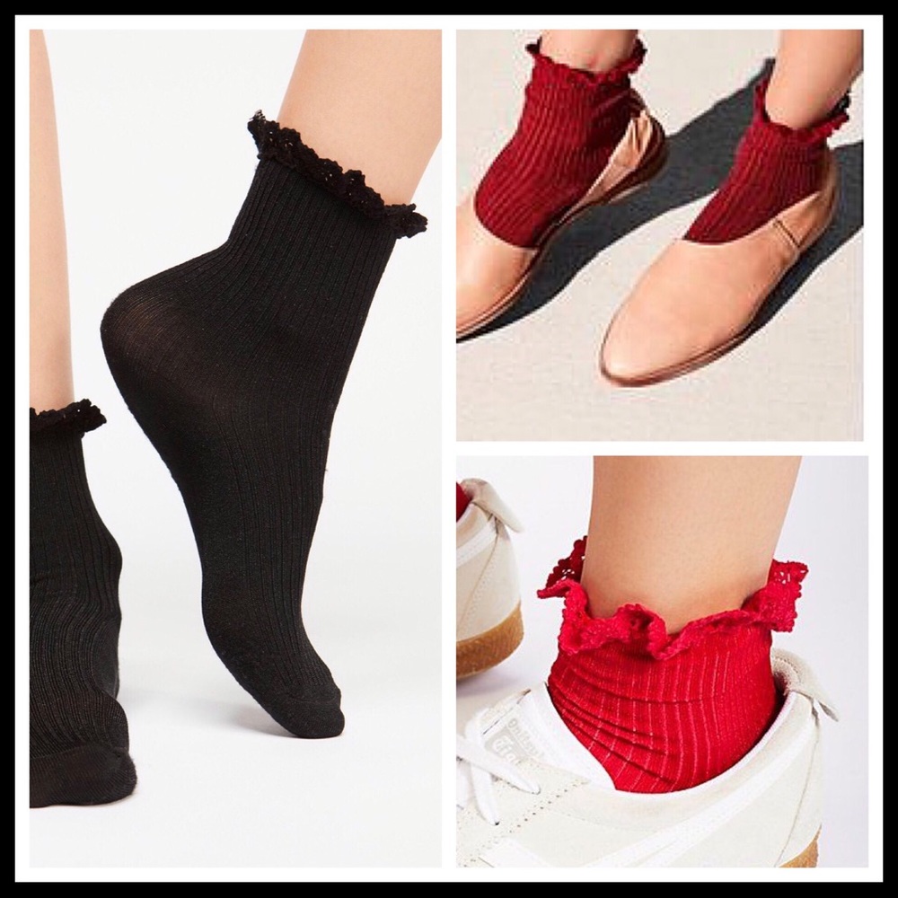 FREE PEOPLE RED CROCHET LACE TRIM ANKLE BOOT SOCKS - Picture 6 of 7